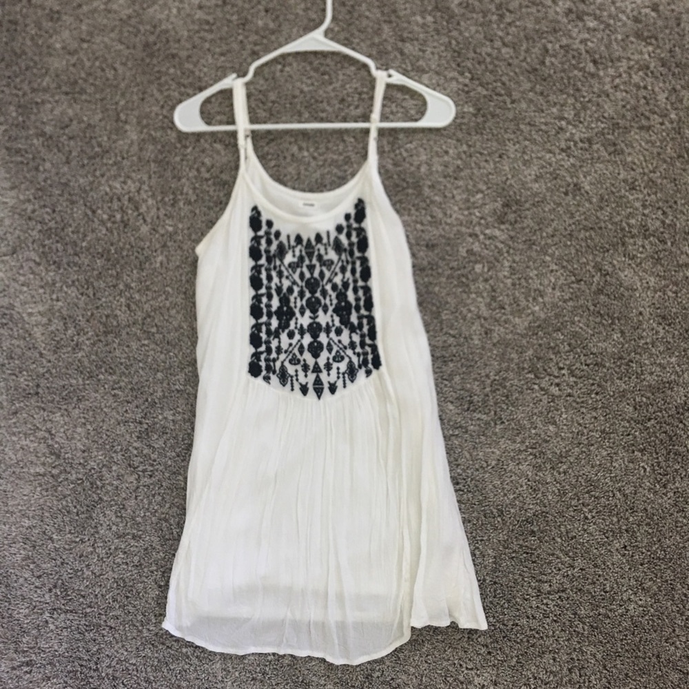 WHITE EMBROIDERED DRESS